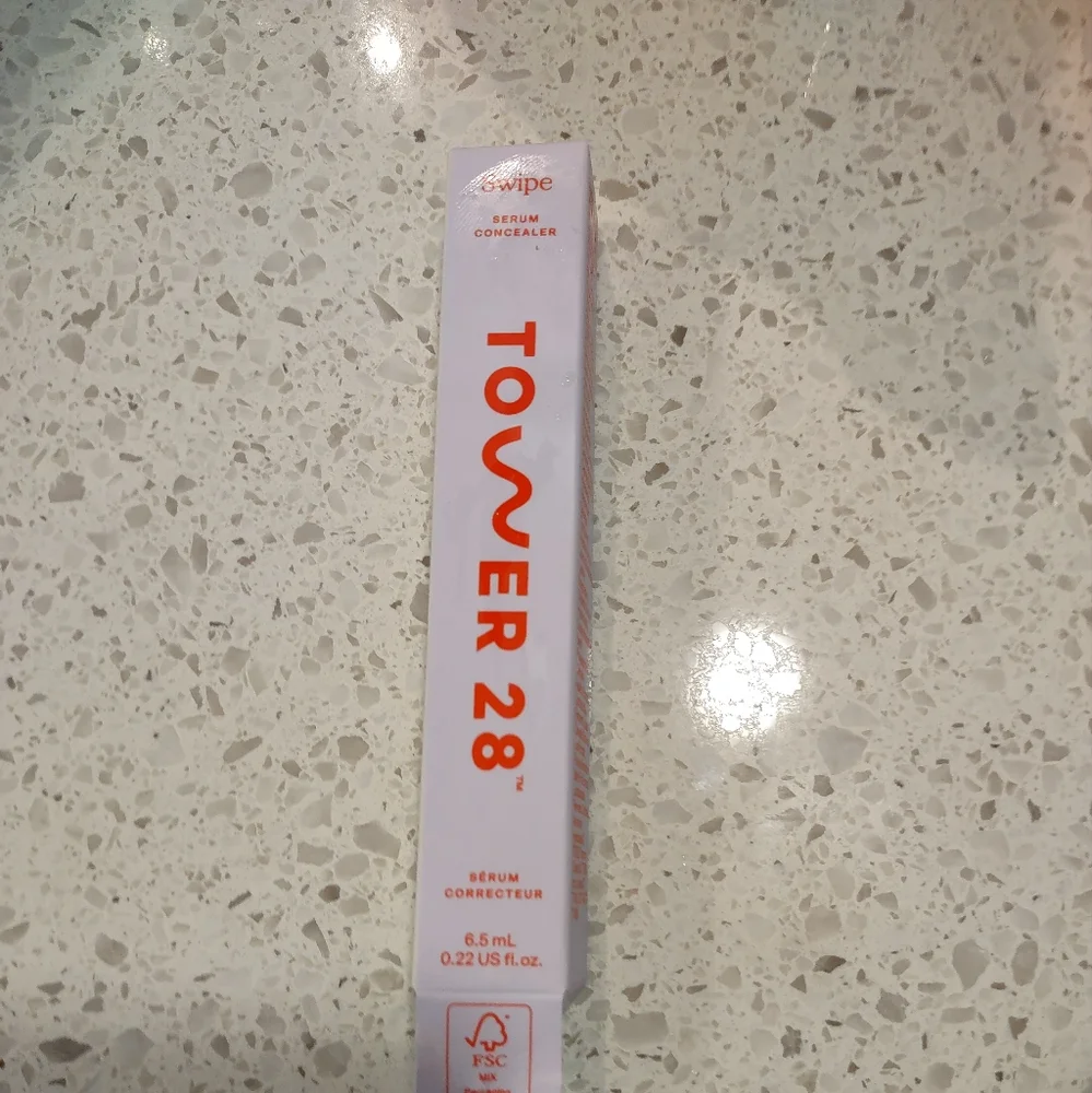 NWT Tower 28 Swipe Hydrating Serum Concealer